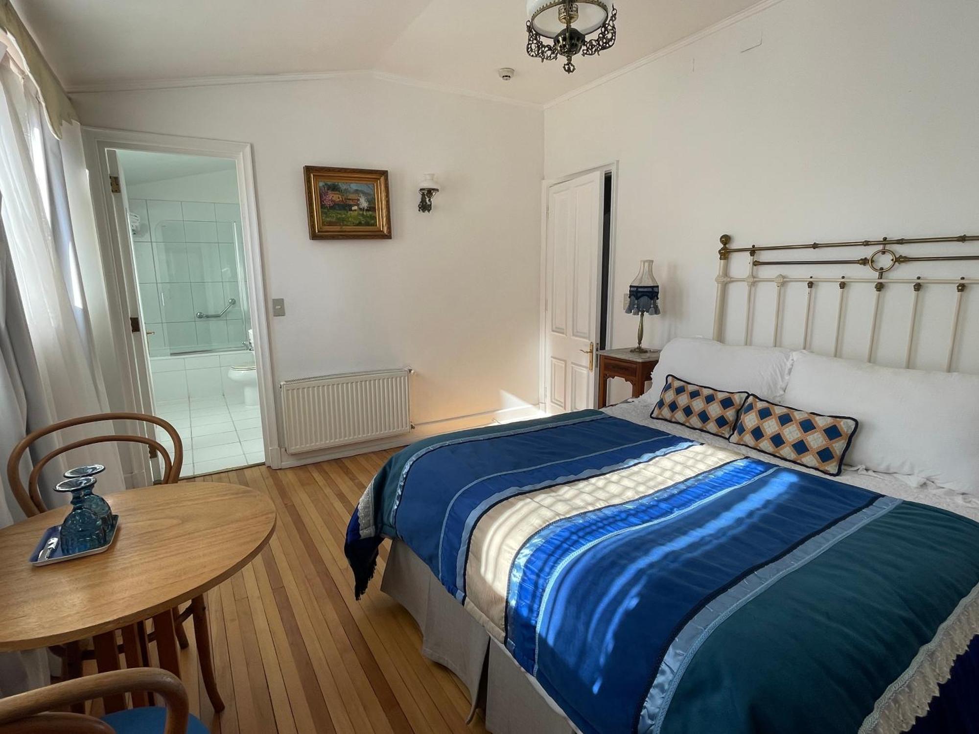 Hotel Casa Somerscales Valparaiso Room photo
